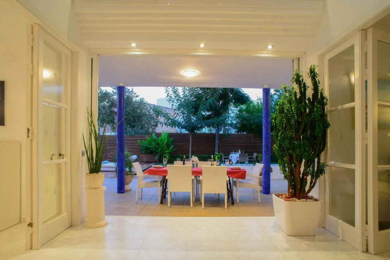 Villa Melody San Antonio Abad 0*,  España